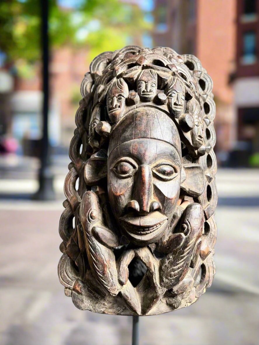 BAMILEKE MASK